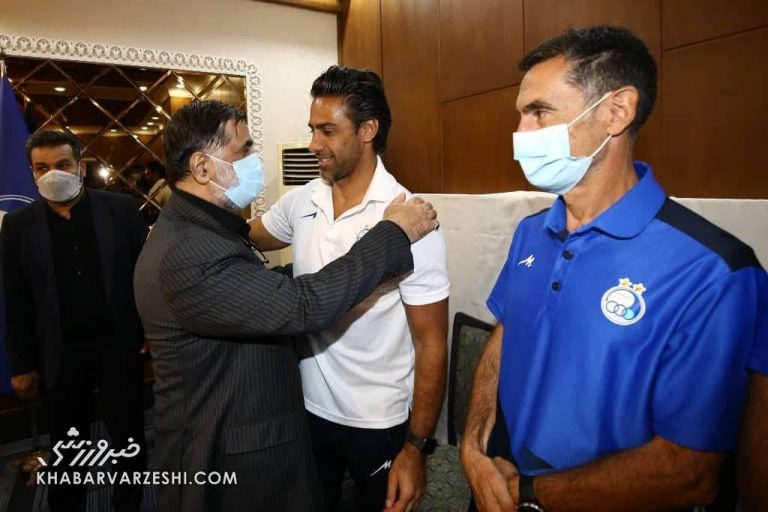 آجورلو: به مجیدی اعتماد دارم و اجازه ورود حاشیه به قلمرو استقلال را نمی دهم/ جریمه های بازیکنان را بخشیدم