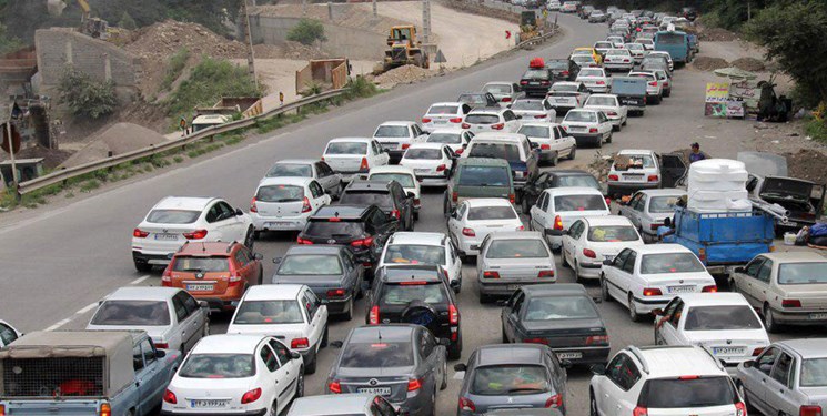 از ترافیک سنگین در چالوس تا بارش باران در ۳ استان/ محدودیت‌های تردد برقرار است