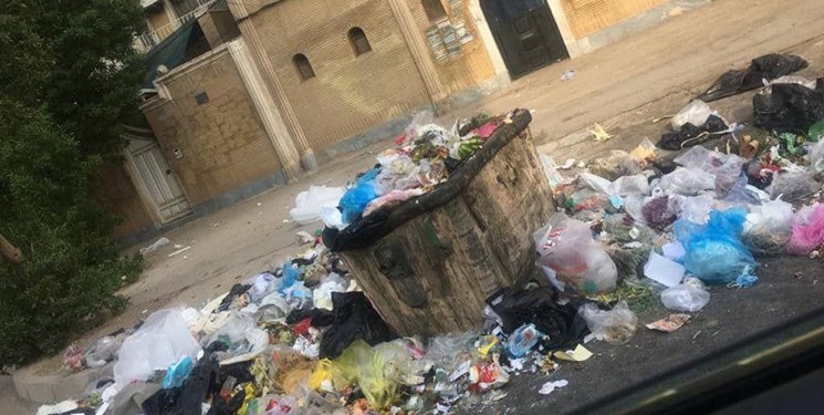 انباشت پسماند در معابر شهری اهواز / عضو شورای شهر: بومی بودن پیمانکاران ملاک ما نیست