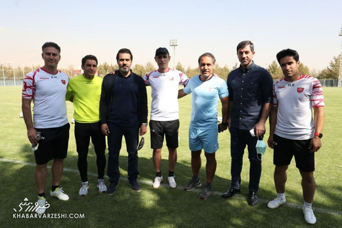 تصاویر| برخورد دیدنی مهدوی کیا با گل محمدی/ حضور پرسپولیسیِ مجبوب در تمرین قبل از پرواز به ریاض