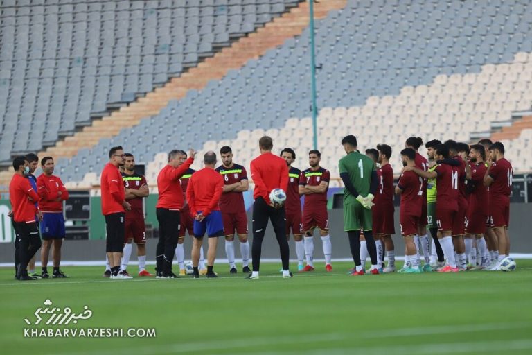 تمرین تیم ملی در حضور خبرنگاران کره‌ای/ مربی پرسپولیس آبی‌پوش شد