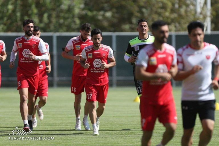 تمرین پرسپولیس در مرکز ملی فوتبال/ برنامه سفر به عربستان همچنان نامعلوم!