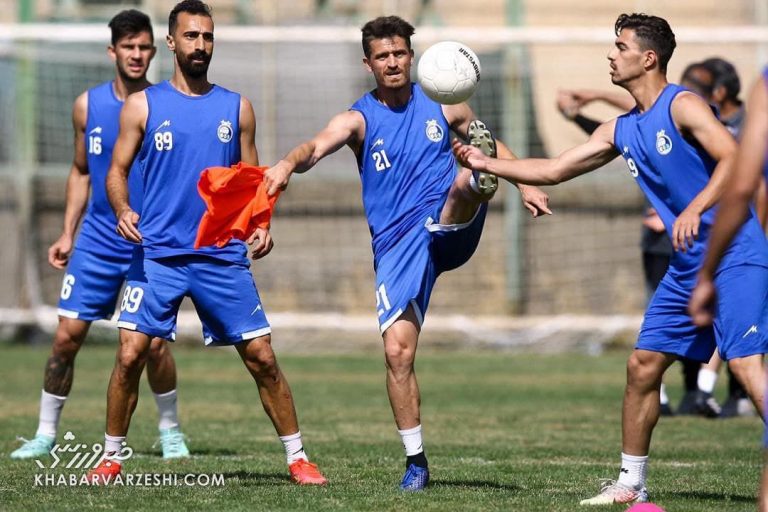 تمرینات استقلال موقتاً به مجموعه انقلاب منتقل میشود/ حضور یک بازیکن دیگر هم منتفی شد