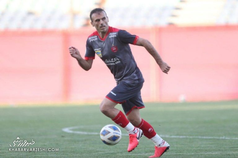 حسینی: باشگاه و بازیکنان شرایط سختی دارند/ باید آمادگی هر چیزی را داشته باشیم