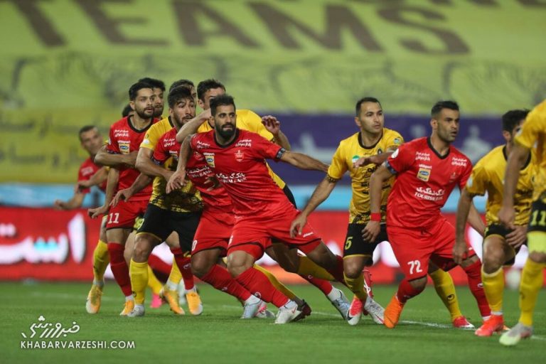 ساعت دیدار پرسپولیس و سپاهان در ورزشگاه آزادی/ ۵ غایب مهم؛ هواداران نروند!