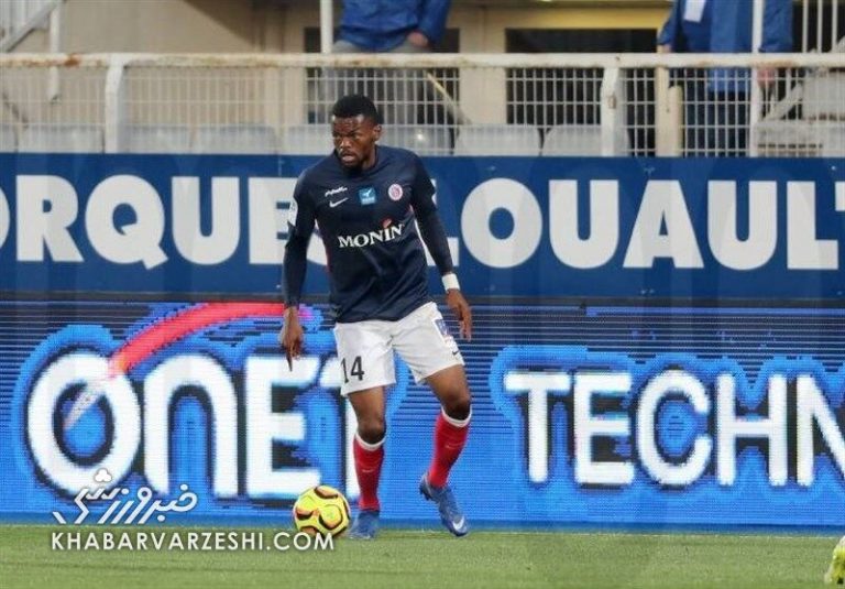 سه بازیکن خارجی دیگر در راه استقلال/ توافق اولیه با همبازی عزت‌اللهی