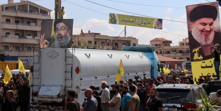 سومین نفتکش حامل سوخت ایران به مقصد لبنان در سوریه پهلو گرفت
