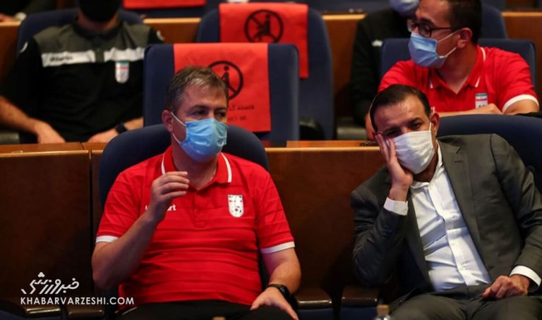 شب زنده داری ملی پوشان ایران/ رئیس فدراسیون و سرمربی تیم ملی جلوتر از همه بودند!