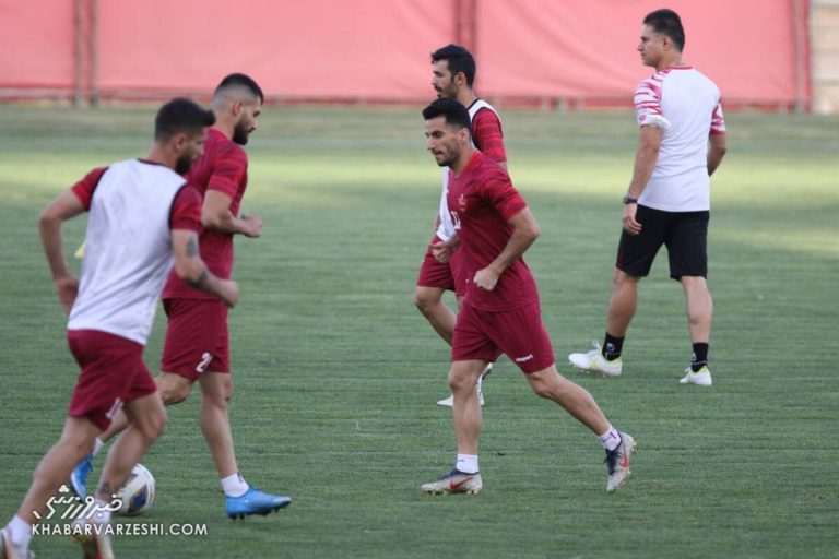 شرایط عجیب پرسپولیس/ پرواز به عربستان همچنان نامعلوم/ شاگردان یحیی فردا در تهران تمرین می‌کنند
