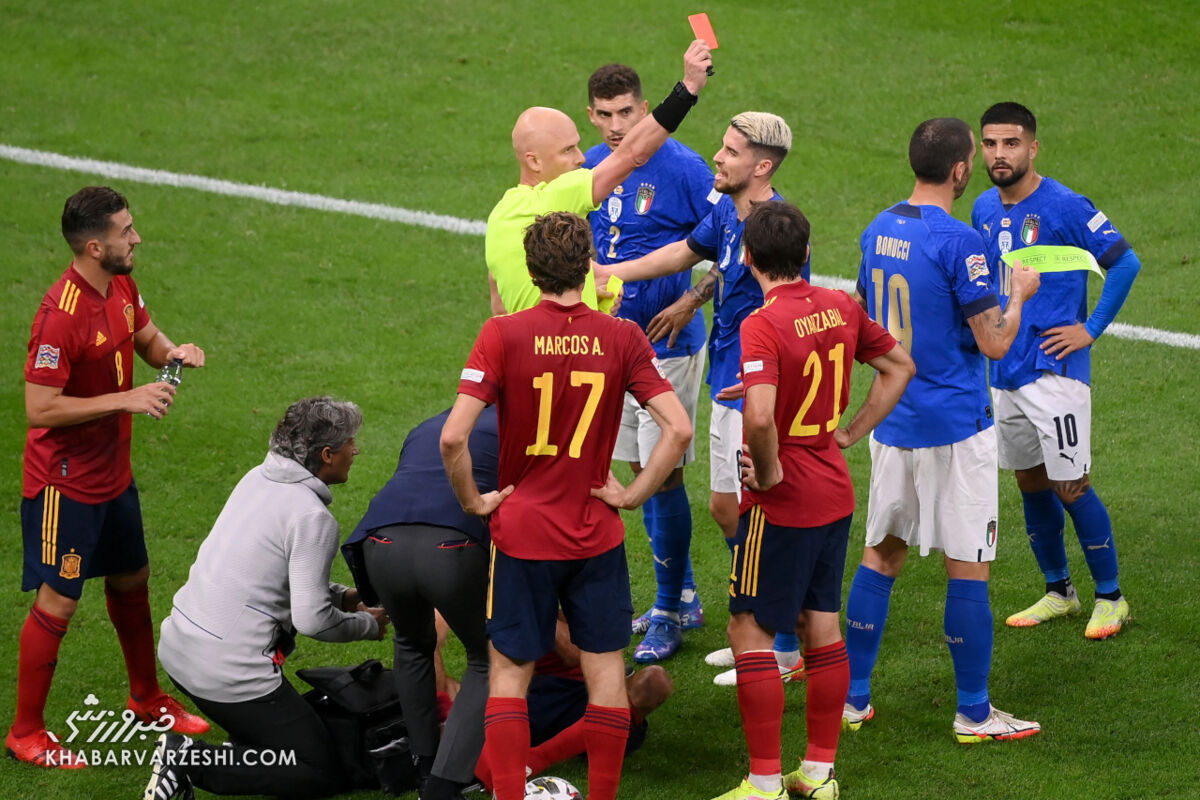 اخراج لئوناردو بونوچی؛ ایتالیا - اسپانیا (نیمه‌نهایی لیگ ملت‌های اروپا 2021)
