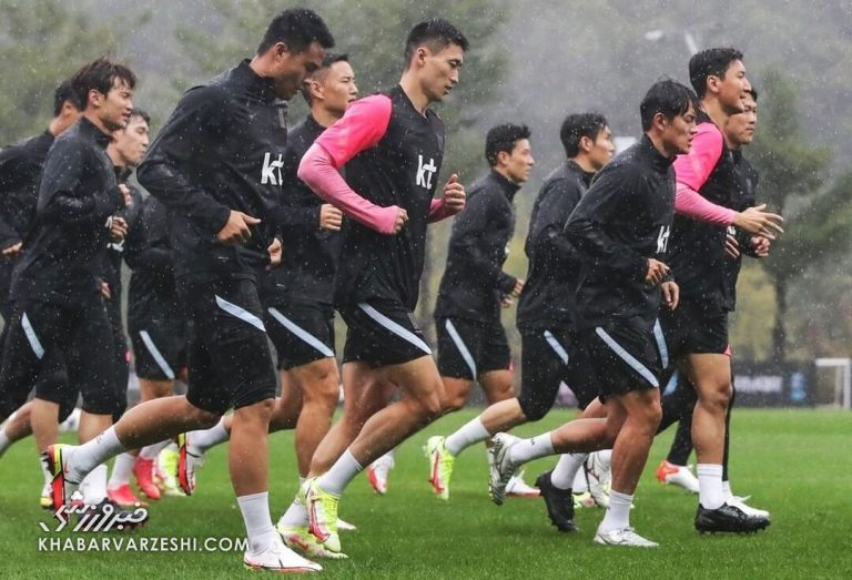 عکس| حمایت سفیر کره جنوبی در تهران از تیم ملی کشورش