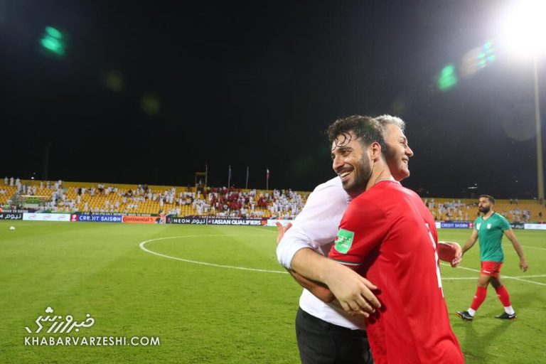 عکس| دیالوگ‌های جالب شجاع و اسکوچیچ پس از معجزه VAR/ ببخشید کوچ!