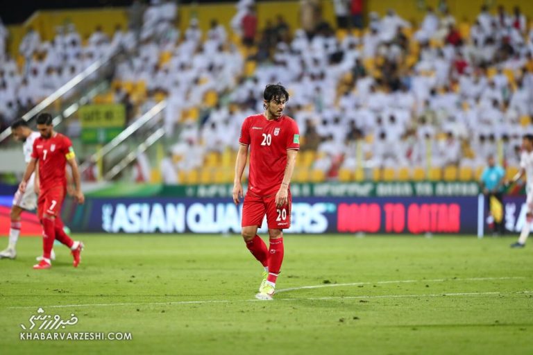 عکس| عذرخواهی سردار آزمون برای از دست دادن پنالتی مقابل امارات
