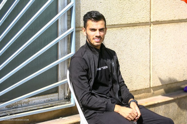 غیبت مدافع استقلال در هفته‌های ابتدایی لیگ