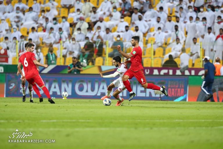 مشاجره دو بازیکن تیم ملی ایران مقابل امارات