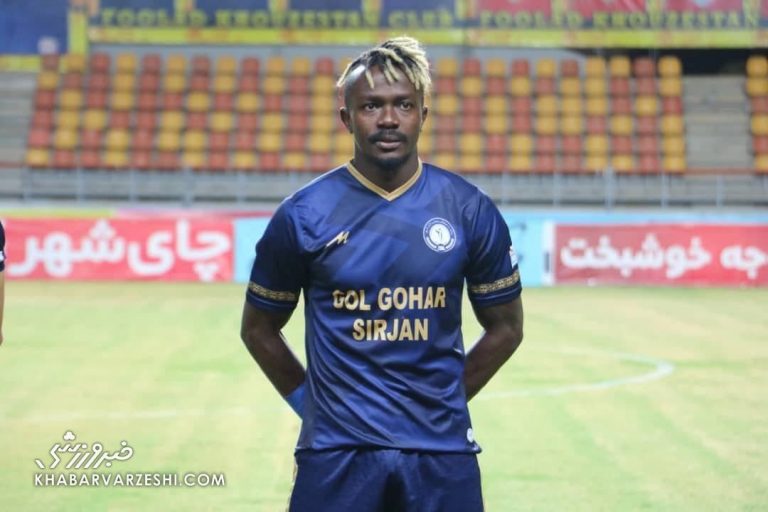 مهاجم اسبق پرسپولیس و استقلال در آستانه بازگشت به ایران