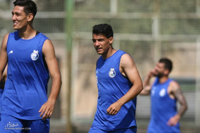 مهاجم استقلال به بازی نخست لیگ رسید