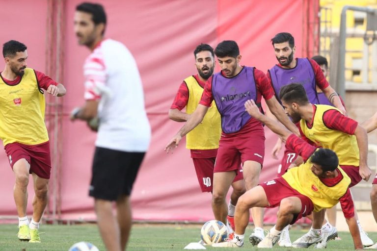 هدیه ویژه به گل‌محمدی برای «دبل هت تریک»/ موقعیت ویژه پرسپولیس