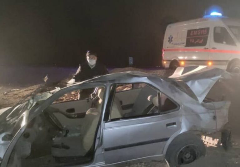 واژگونی ۲ خودرو سواری در کرمان با ۲۴ مصدوم