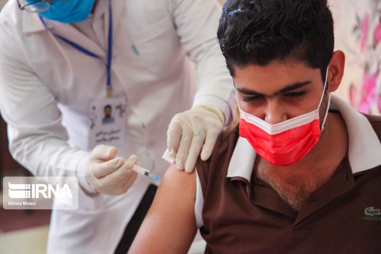 واکسن و ماسک بهترین سلاح مبارزه با ویروس کرونا است