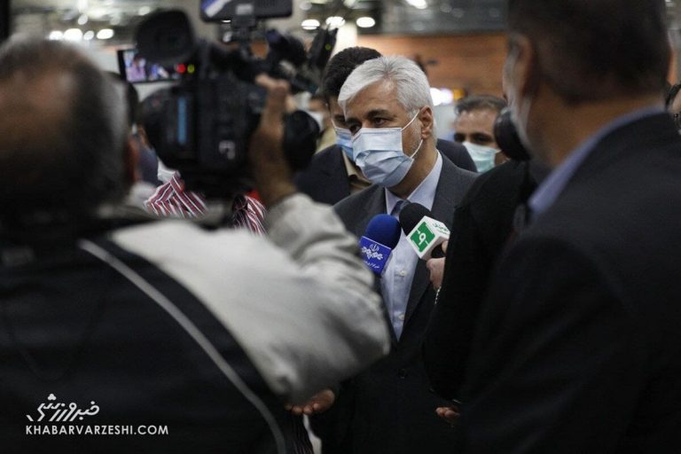 واکنش سجادی به تناقض صحبتش با دبیرکل فدراسیون فوتبال درباره ورود تماشاگران به ورزشگاه؛ بی‌اطلاعم!