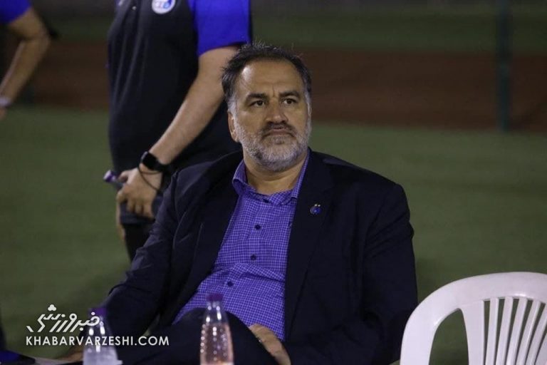 وریا غفوری در لیست مازاد استقلال؟/ واکنش احمد مددی