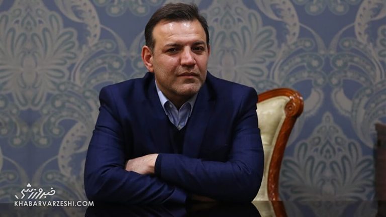 وعده های بی سرانجام رئیس فدراسیون فوتبال؛ خبر دارید کُرهایها جشن گرفتهاند؟/ توضیح بدهید چرا تماشاگران نمیتواند به ورزشگاه آزادی بیایند؟