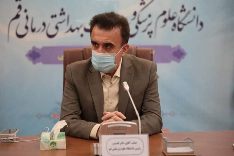 پیشرفت واکسیناسیون در قم نیازمند حرکت جهادی است