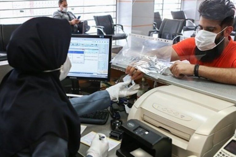 کارکنان بیتوجه به پروتکلهای کرونایی در مازندران توبیخ میشوند