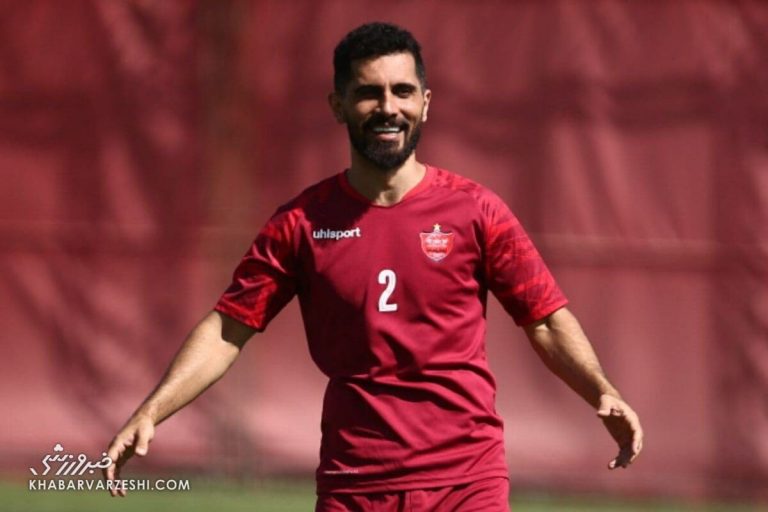 کاپیتان پرسپولیس در تیم ملی کشتی!/ راز تصاویر خاصی که از پرسپولیس بیرون آمد