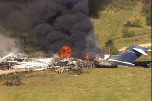 recive.ir | معجزه در تگزاس؛ نجات ۲۱ نفر از سقوط هولناک هواپیمای غول‌پیکر