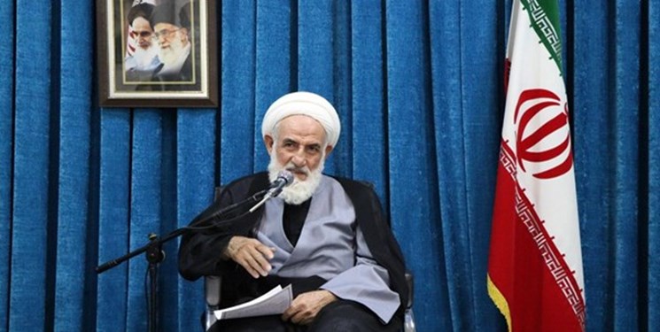 امام‌جمعه کاشان از بیمارستان ترخیص شد