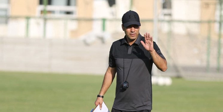 حاشیه بازی ذوبآهن و فولاد| خوش و بش تارتار با نکونام/اعتراض هر 2 تیم به یک صحنه مشکوک