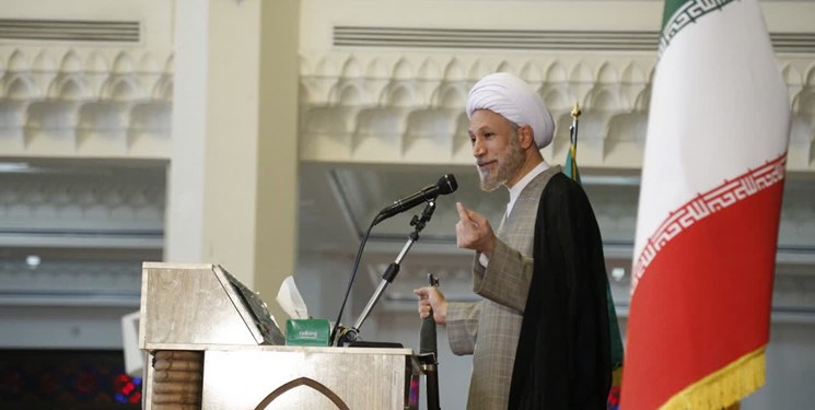 امام جمعه شیراز: مجلس و دولت باید جرأت جراحی اقتصادی داشته باشد