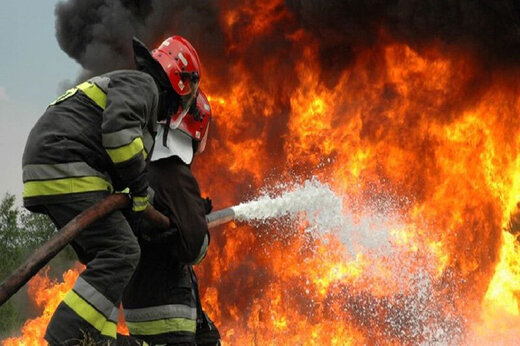 آتش‌سوزی چند مغازه در خیابان «ناصرخسرو»