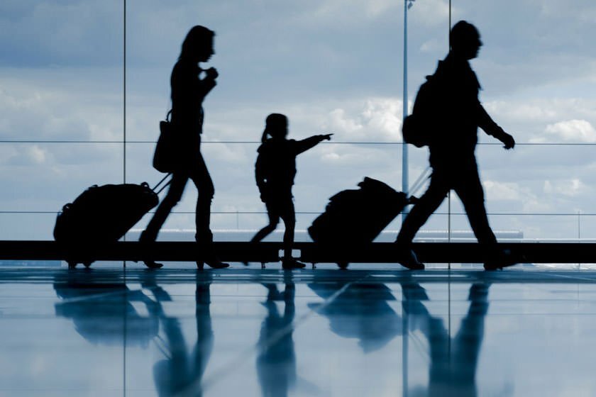 آمار رسمی: مهاجرت ۲.۲ برابر شده/ دارالترجمهها: تقاضای مهاجرت به نسبت قبل از کرونا چند برابر است