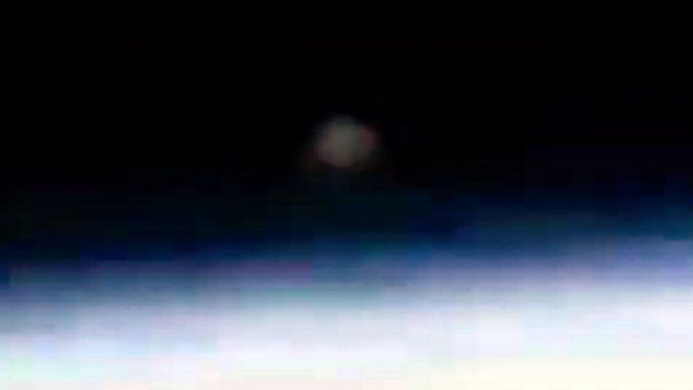 آیا فرازمینی ها برای ما بپا گذاشته اند؟/عکس