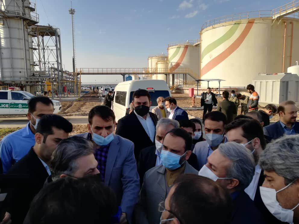 بازدید وزیر صمت از شهرک صنعتی آبادان بازدید وزیر صمت از شهرک صنعتی آبادان