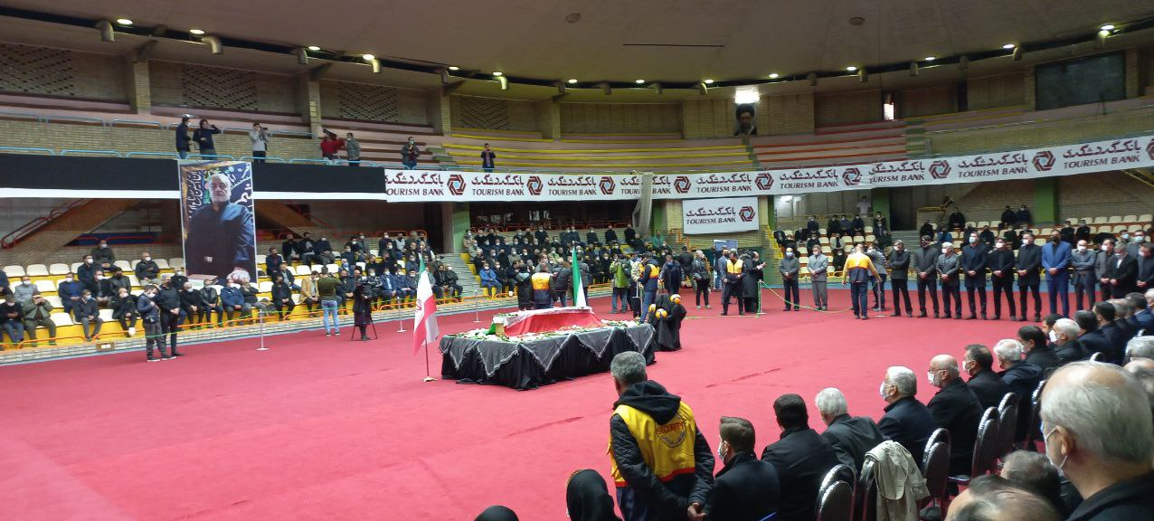 تشییع پیکر یزدانی خرم با حضور اهالی ورزش/عکس