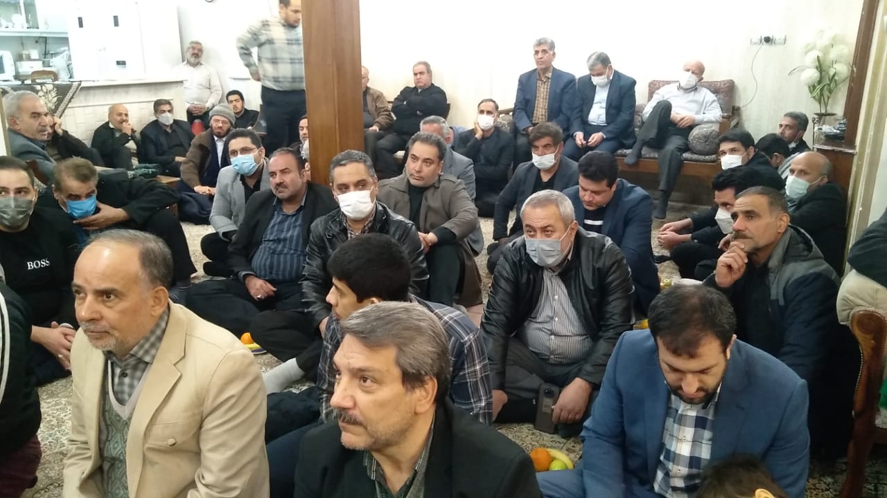 تکریم شرافت حاج ناصر در محفل با صفای رزمندگان قم