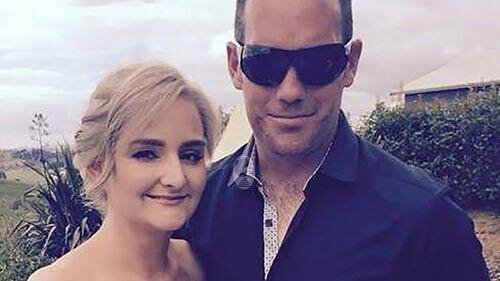 زنی شوهرش را به نرخ مفت، حراج گذاشت چون بیخبر رفته بود ماهیگیری/ عکس