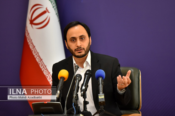 هر زمانی نیاز به واکسن داشته باشیم، واردات انجام میشود/ راهکار جایگزینی برای حذف ارز ترجیحی وجود نداشت/ بنا نداریم حقوق همه کارکنان را همسان افزایش دهیم