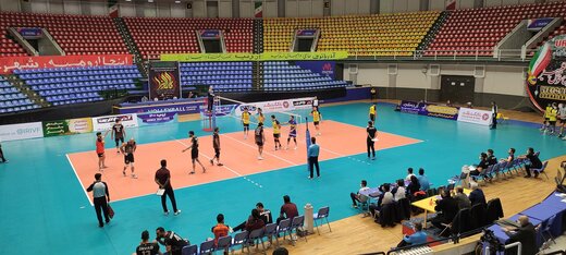 میزبانی ارومیه از ده ست بازی؛ کامبک شهرداری ارومیه / آذرباتری همچنان میبازد