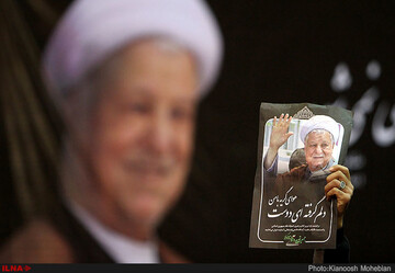 سخنان محمد هاشمی درباره درگذشت هاشمی رفسنجانی در استخر
