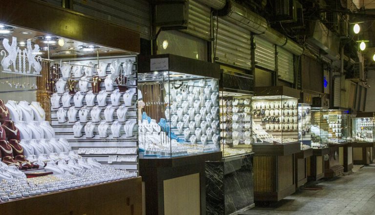 پیش‌بینی قیمت طلا دوم بهمن / علت کاهش سرمایه‌گذاران در بازار طلا چیست؟