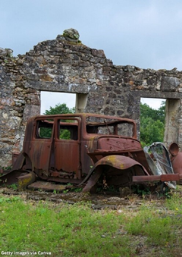 اورادور- سورگلان، فرانسه Oradour-Sur-Glane