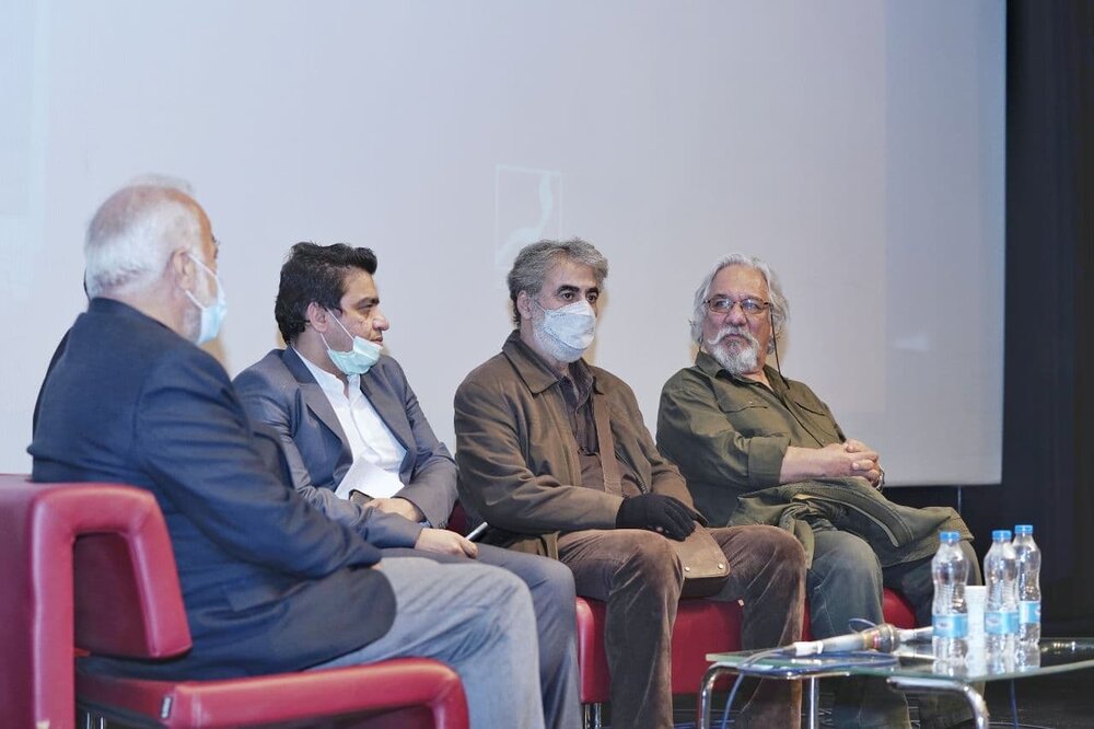 تشکر کارگردان فیلم «مستطیل قرمز» از عادل فردوسیپور