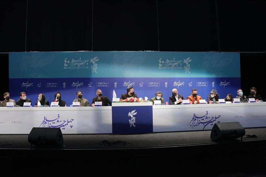 خوشحالی سینا مهراد از خواهر شدن با نازنین بیاتی/ گزارش نشست فیلم «شادروان»