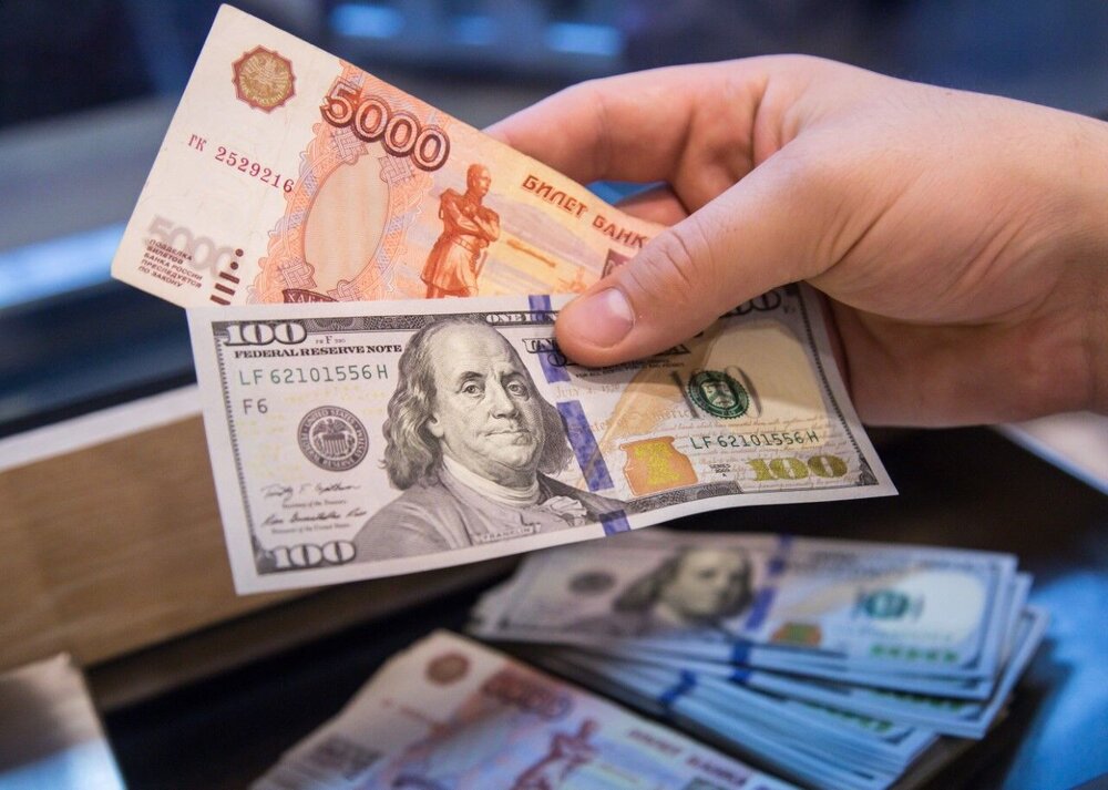 روبل در تیررس تحریمهای آمریکا/ پول ملی روسیه در بازار تهران چند قیمت خورد؟