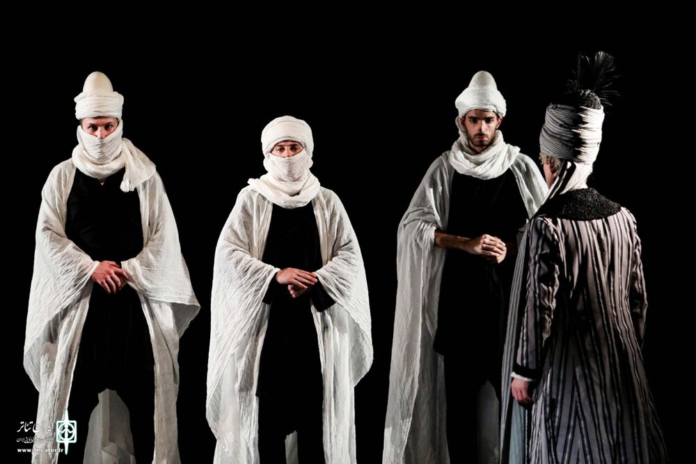 «شاهنامه» بود که توانست زبان فارسی را حفظ کند